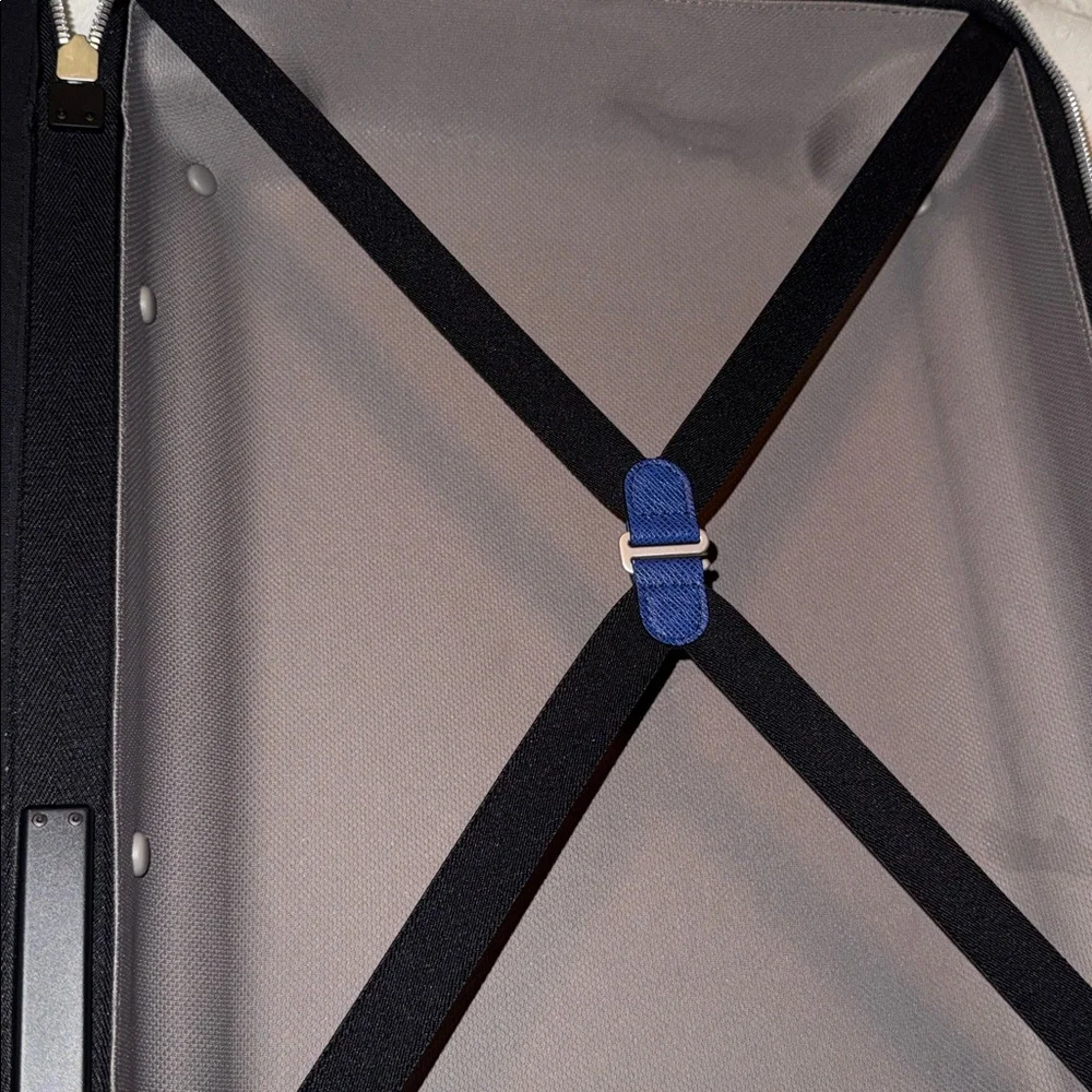 Horizon 55 Louis Vuitton luggage